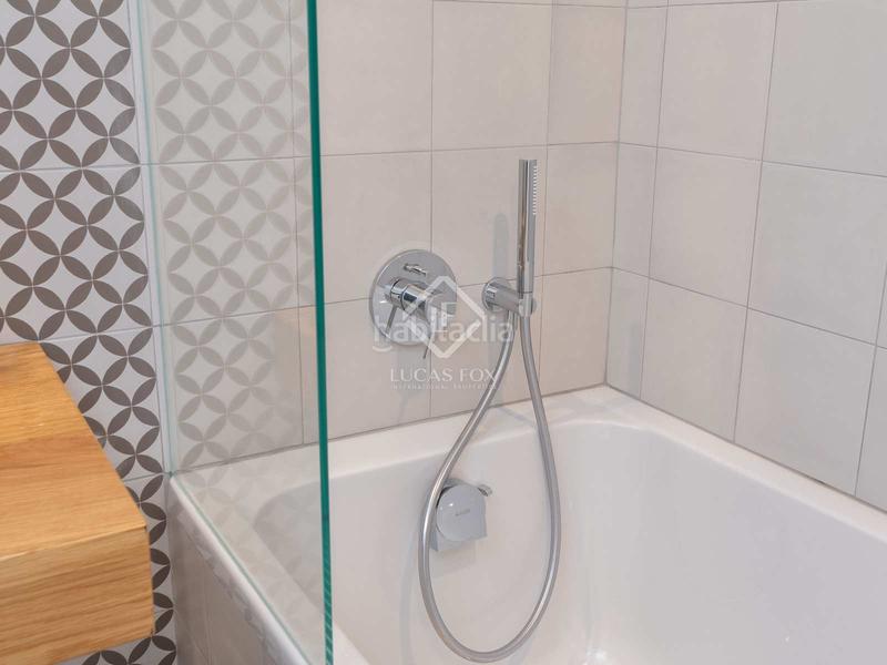 Foto c9885c00-ff3f-4ac3-9055-176848d0dac4. Pis amb calefacció aparcament piscina a Centre Lloret de Mar