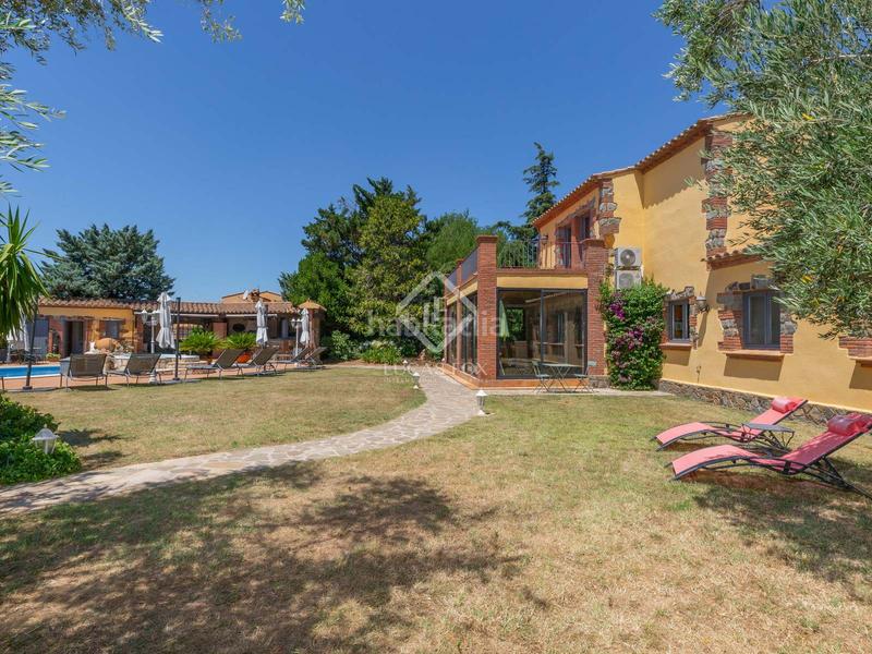 Foto 770fa590-ae4e-4777-a3da-5c7604ec976c. Chalet mit heizung pool in Peralada