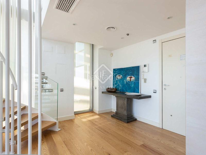 Foto 26ac37ff-e245-49b8-9a1e-e906a78f1214. Ático magnífico ático con increíbles vistas en venta en diagonal mar en Barcelona