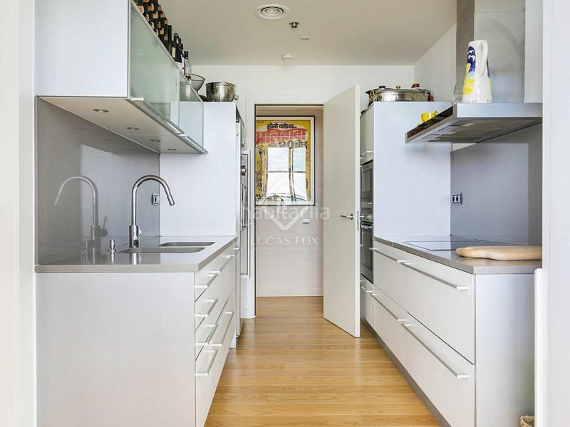 Foto cbf6e4c8-0d79-4c89-ab19-440f8ef4677b. Ático magnífico ático con increíbles vistas en venta en diagonal mar en Barcelona
