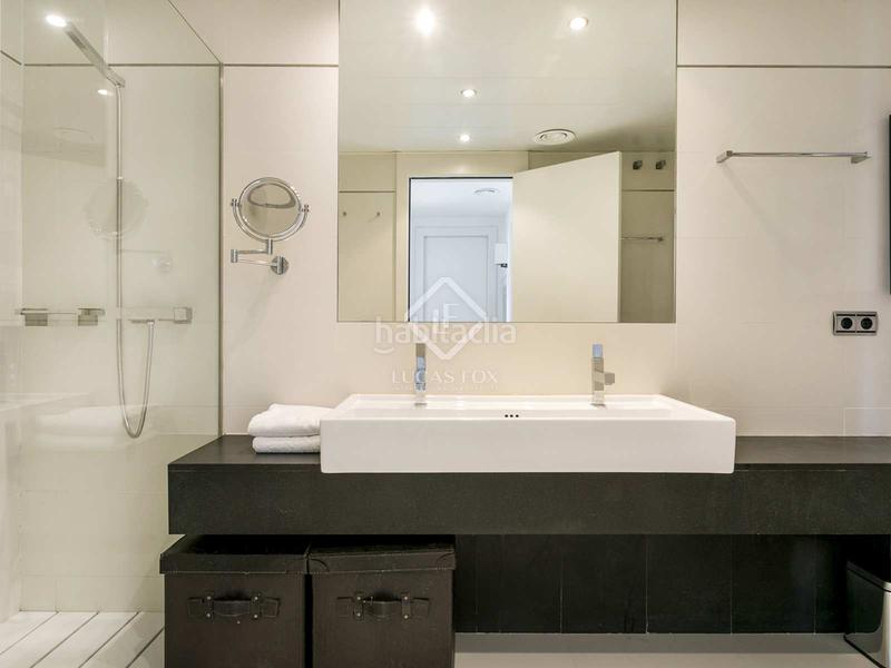 Foto e223d005-e811-4d97-ad0c-4b36da6d3218. Ático magnífico ático con increíbles vistas en venta en diagonal mar en Barcelona