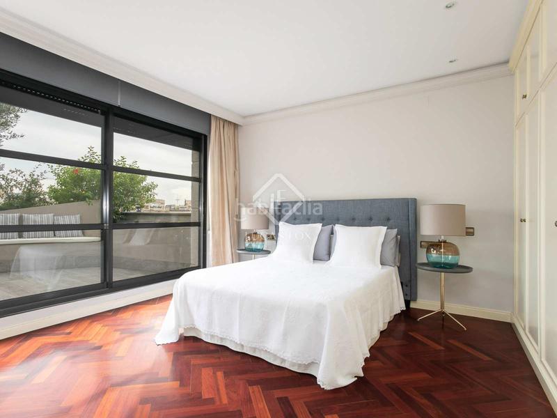 Foto 47b0531e-e245-4b4a-bec2-f9a8769f7afd. Ático en venta ático dúplex en leixample izquierdo, con seis dormitorios dobles, seis cuartos de baño y una gran terraza en Barcelona