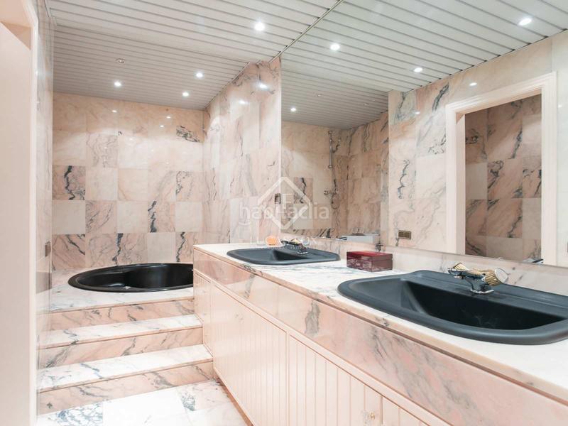 Foto b317306c-e662-4d47-92fc-651854c309eb. Ático en venta ático dúplex en leixample izquierdo, con seis dormitorios dobles, seis cuartos de baño y una gran terraza en Barcelona