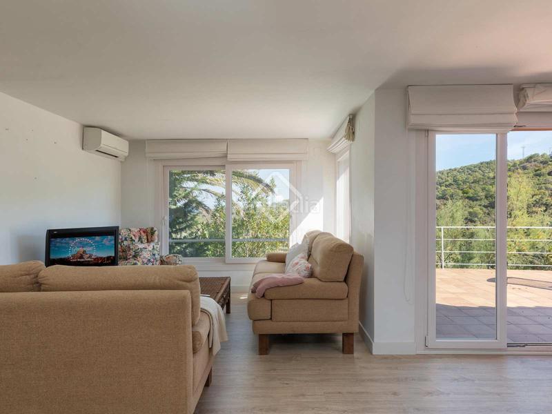 Foto 46ceb28f-78cc-4f57-b305-53d04cad9960. Chalet exclusiva villa de 10 dormitorios con estupendas vistas al mar, en venta en sa riera en Begur