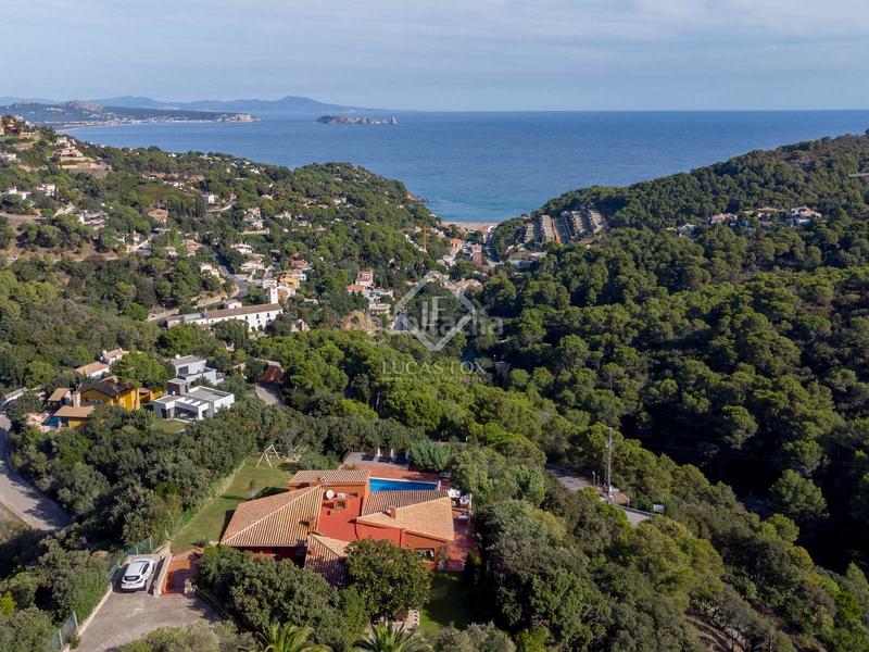 Foto 4d196a85-8f02-4295-8b03-2698cd76b83b. Chalet exclusiva villa de 10 dormitorios con estupendas vistas al mar, en venta en sa riera en Begur