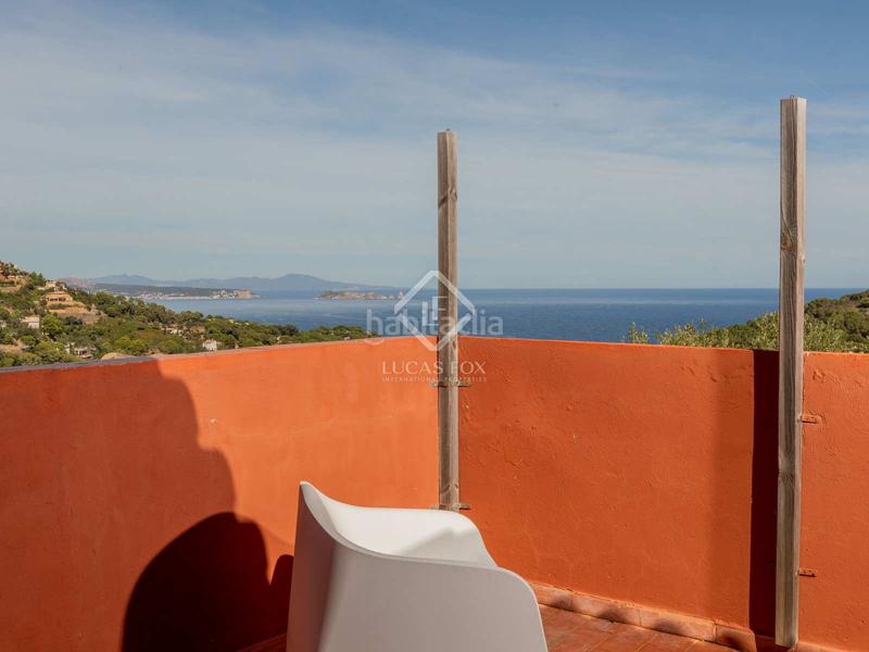 Foto 755ad140-729c-4074-9cf5-971c8d73ec00. Chalet exclusiva villa de 10 dormitorios con estupendas vistas al mar, en venta en sa riera en Begur