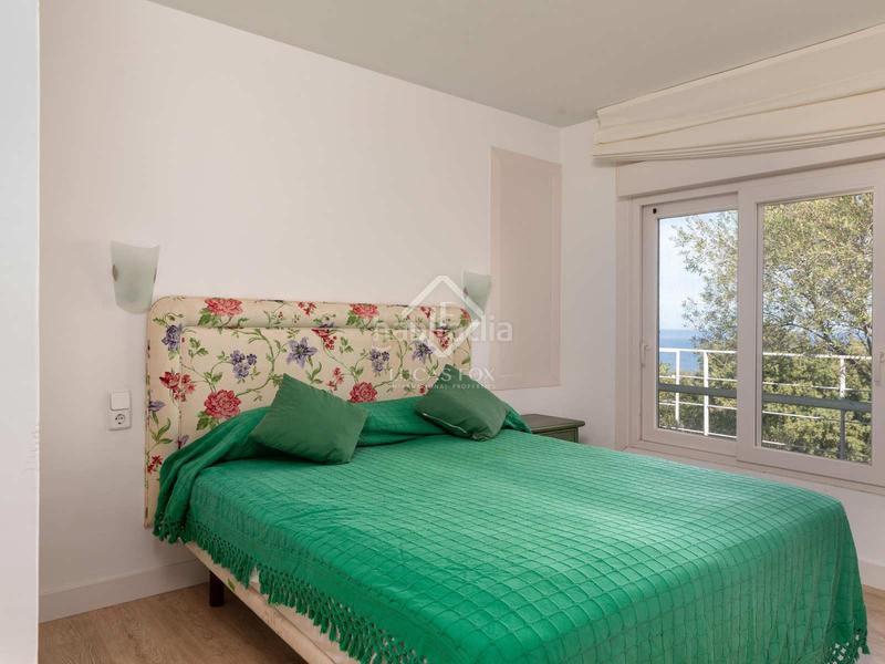 Foto 777bc44f-4ad3-4662-b24c-98298a18ed2a. Chalet exclusiva villa de 10 dormitorios con estupendas vistas al mar, en venta en sa riera en Begur