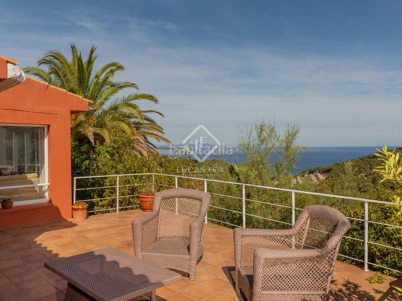 Foto a892e387-8245-44a2-84cc-25fef5030676. Chalet exclusiva villa de 10 dormitorios con estupendas vistas al mar, en venta en sa riera en Begur