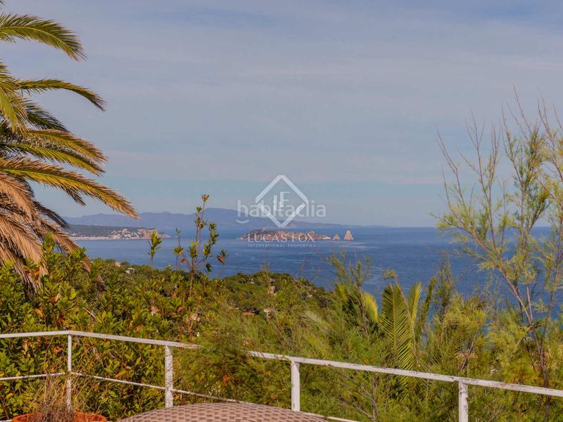 Foto abab2b8d-5cce-4016-ad00-160a68f16617. Chalet exclusiva villa de 10 dormitorios con estupendas vistas al mar, en venta en sa riera en Begur
