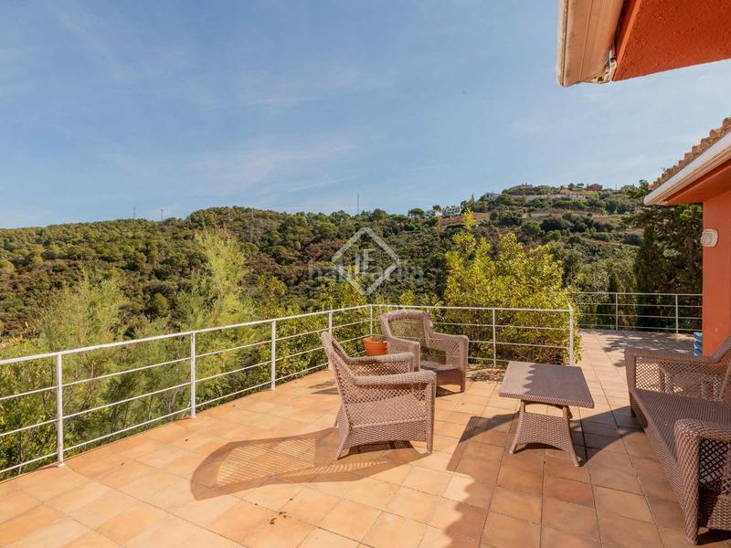 Foto fc6c6849-4018-4fd0-9593-2ce173c2aac9. Chalet exclusiva villa de 10 dormitorios con estupendas vistas al mar, en venta en sa riera en Begur