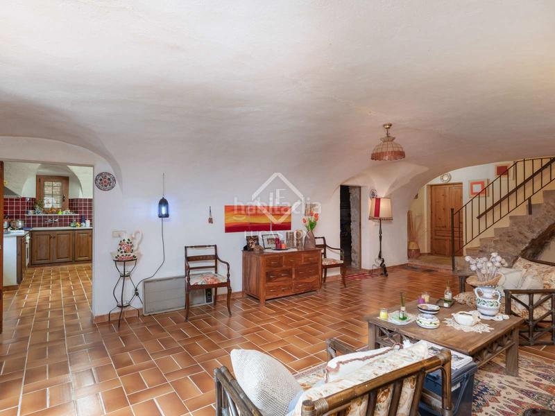 Foto 0b49676c-29e2-4d32-beac-655029510bcf. Masia amb calefacció aparcament a Forallac