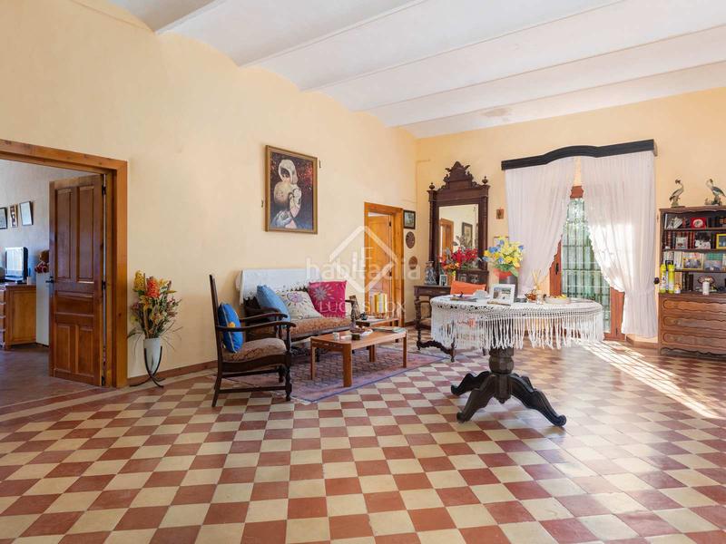 Foto 293e4a21-b4e8-4fe2-9b1b-e7894586b0e9. Masia amb calefacció aparcament a Forallac