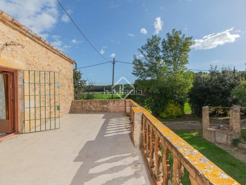 Foto 694c6668-7eaf-41d1-bba4-b4c62aba77d4. Masia amb calefacció aparcament a Forallac