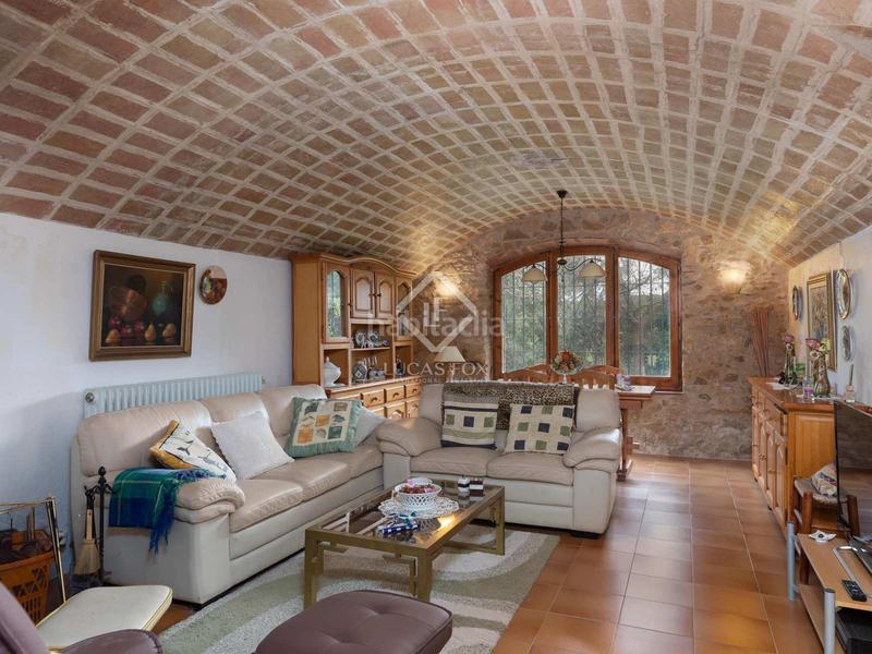 Foto 728dbb14-42dc-4213-92d7-62930fa1d00f. Masia amb calefacció aparcament a Forallac