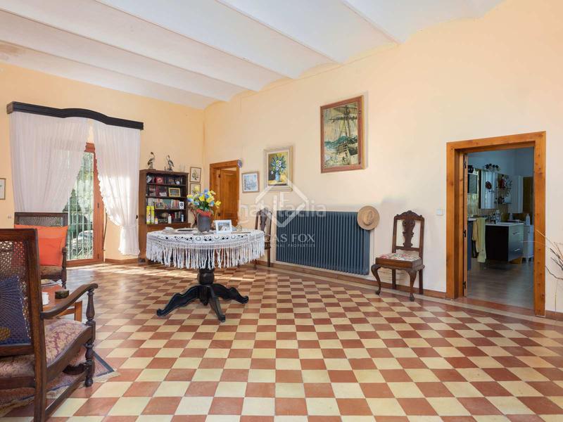 Foto 937d7f5f-4a19-416a-940f-414645c1db4b. Masia amb calefacció aparcament a Forallac