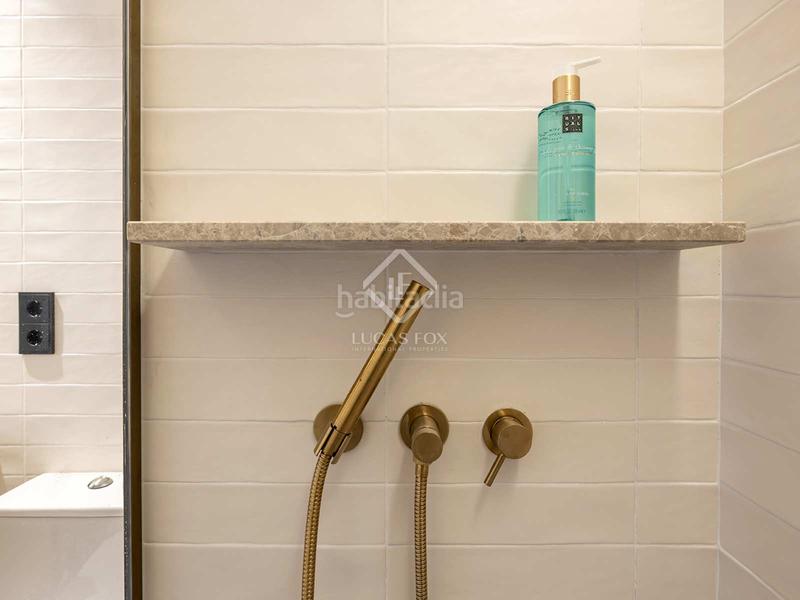 Foto 2ac4f3a1-6f07-47f6-9008-044c21f92392. Lloguer pis amb calefacció piscina a Dreta de l´Eixample Barcelona