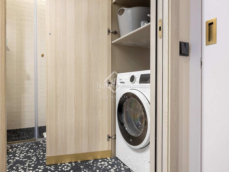 Foto e7debbc5-7d35-4a08-852c-32354e53c604. Lloguer pis amb calefacció piscina a Dreta de l´Eixample Barcelona