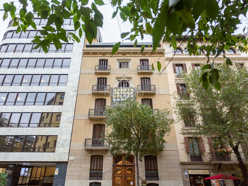 Foto 5584bb96-b7b2-4e9e-af61-7cf984bd62f0. Piso  de obra nueva de 2 dormitorios con terraza de 62 m en venta en el eixample derecho en Barcelona