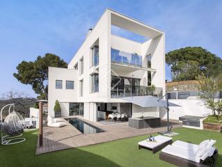 Location Chalet à Vallvidrera - Tibidabo - Les Planes. Fantástica villa de diseño de 10 dormitorios ,incluída la habita