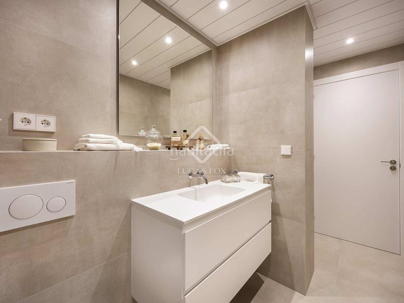 Foto 2a95c22b-1607-4e0f-9ec2-ad5eb1f88b60. Piso  renovado de 3 dormitorios en venta en el eixample derecho, en Barcelona