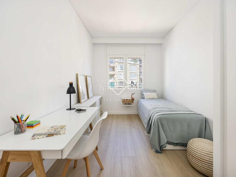 Foto 40c984ed-7267-44d1-ac46-725bf2eae657. Piso  renovado de 3 dormitorios en venta en el eixample derecho, en Barcelona