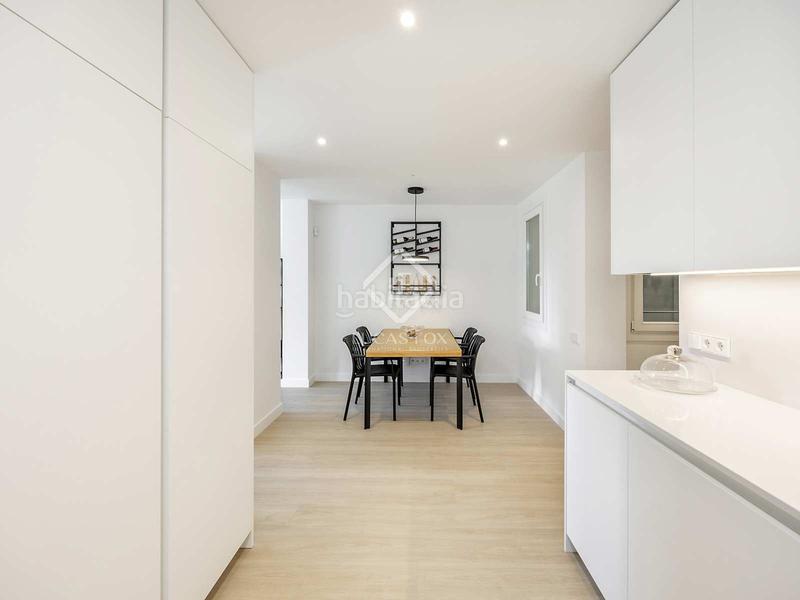 Foto 624088a7-6699-42e5-856e-c5dfa7a8c4f1. Piso  renovado de 3 dormitorios en venta en el eixample derecho, en Barcelona