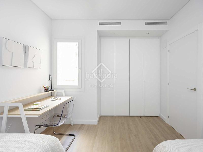 Foto add3a75c-b85c-46a3-b6a2-8115a599bb3f. Piso  renovado de 3 dormitorios en venta en el eixample derecho, en Barcelona