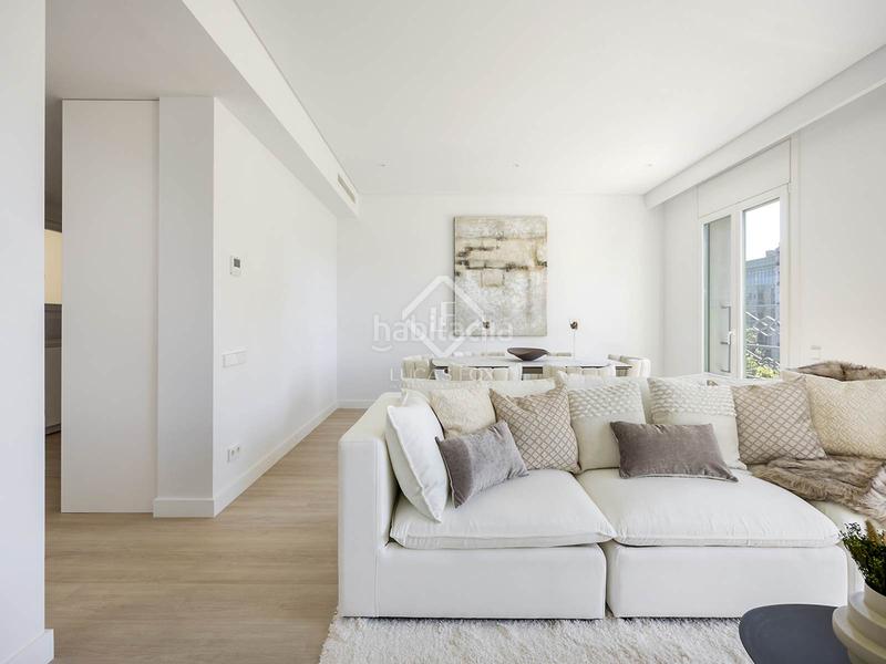 Foto c55d24fa-f9a5-47ed-8ab2-18a96d1fa643. Piso  renovado de 3 dormitorios en venta en el eixample derecho, en Barcelona