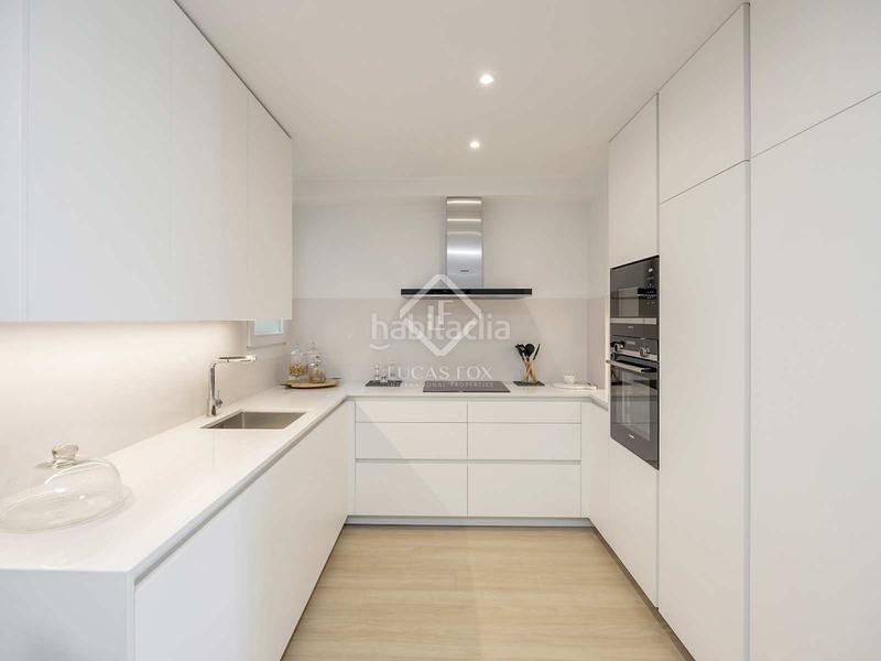 Foto db15649e-4261-4444-84fa-898f2cd6f70f. Piso  renovado de 3 dormitorios en venta en el eixample derecho, en Barcelona