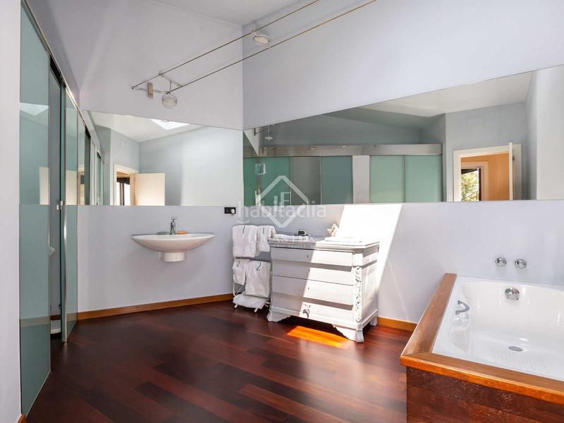 Foto 092586cc-4c11-4629-bd1a-0c9aa5fcc289. Chalet in Vallvidrera - Tibidabo - Les Planes Barcelona