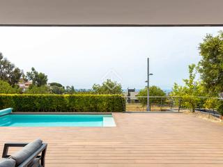 Xalet a Teià. Casa  villa en excelentes condiciones de 6 dormitorios en venta