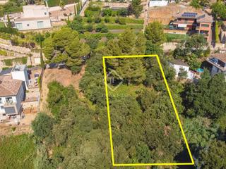 Finca rústica a Santa Maria de Llorell. Parcela con vistas al mar en venta en tossa de mar