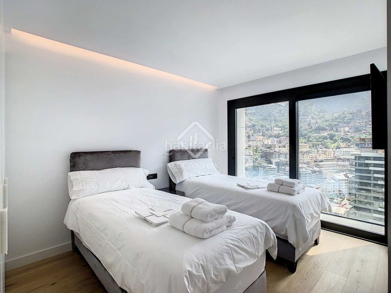 Foto 0d88b40a-e0de-486e-9212-f9ce187fa720. Àtic amb calefacció aparcament piscina a Ciudad Universitaria Madrid