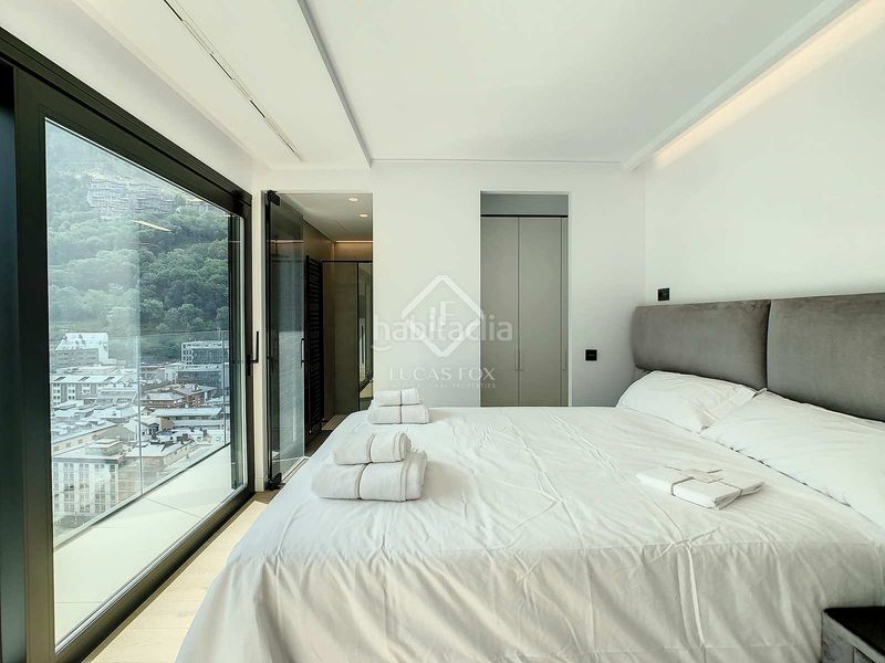 Foto 1de2fe55-d2f3-4f2b-8976-57d56f7d39b5. Àtic amb calefacció aparcament piscina a Ciudad Universitaria Madrid