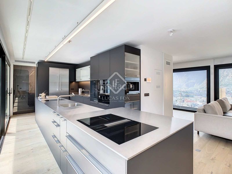 Foto 7ef68c9b-1206-45f8-a122-9068a6e0e12f. Àtic amb calefacció aparcament piscina a Ciudad Universitaria Madrid