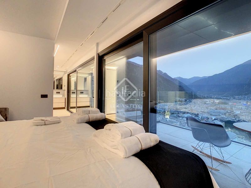 Foto a6dcb4b8-5c72-47a3-afe0-32cc55c5fda2. Àtic amb calefacció aparcament piscina a Ciudad Universitaria Madrid