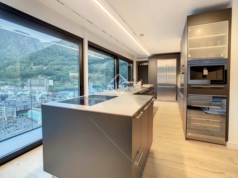 Foto f87d14f2-0657-4f50-bd53-0081f6453bec. Àtic amb calefacció aparcament piscina a Ciudad Universitaria Madrid