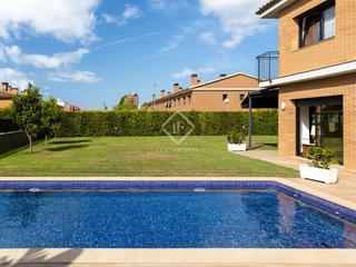 Xalet a Cabrera de Mar. Casa unifamiliar en venta en el pla del avellà, cabrera de mar,,