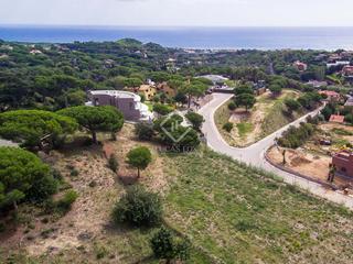 Finca rústica en Monistrol de Calders. Parcela llana en venta cerca del centro de sant andreu de llavan