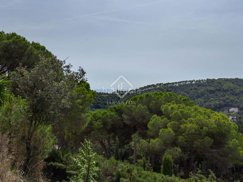 Foto 2cacff7d-ea05-4375-9d8a-d7c6d28edb1a. Chalet villa de estilo español de 5 dormitorios sobre una amplia parcela con vistas a mar y montaña en venta en Sant Cebrià de Vallalta