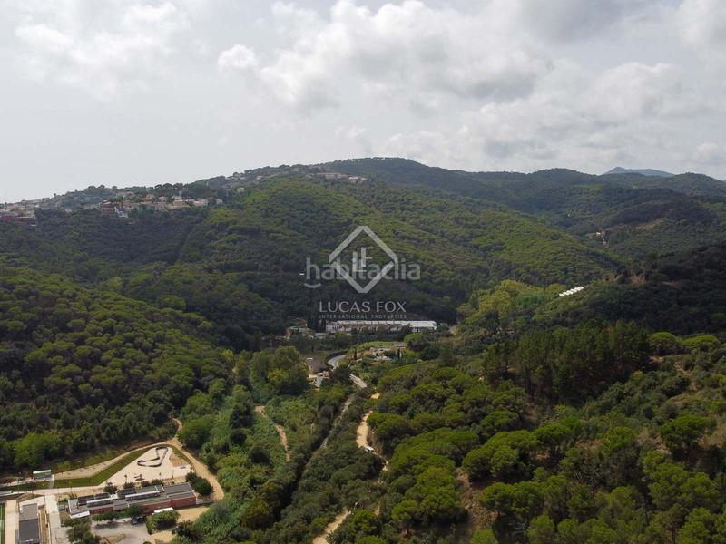 Foto 8ab6eec5-a8ea-4236-b844-0b9bd3e37d5f. Chalet villa de estilo español de 5 dormitorios sobre una amplia parcela con vistas a mar y montaña en venta en Sant Cebrià de Vallalta