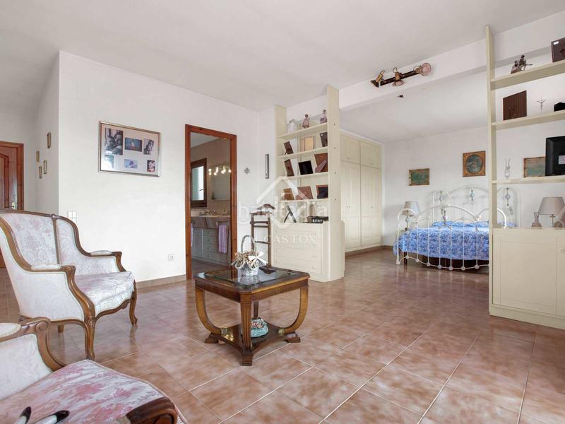 Foto ed0898b9-d22f-4f2c-bfd8-9f435e4f9e24. Chalet villa de estilo español de 5 dormitorios sobre una amplia parcela con vistas a mar y montaña en venta en Sant Cebrià de Vallalta