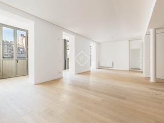 Appartamento in Dreta de l´Eixample. Piso de obra nueva de 2 dormitorios con 38m terraza en venta en