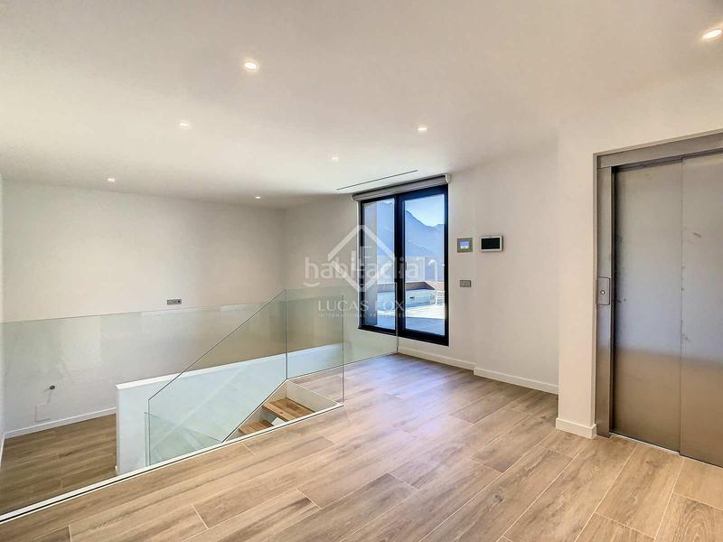 Foto 12cd26f0-905c-474b-9e76-ec5fc3cbdde2. Attico con riscaldamento parcheggio piscina in Els Vilars d´Engordany Escaldes-Engordany