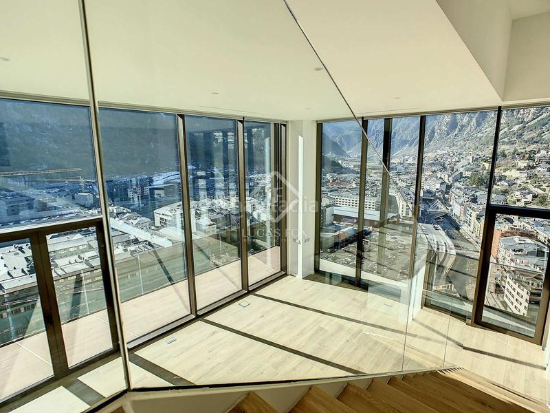 Foto 653c1cd0-df46-4d25-9bdf-4eb9ecbc63cc. Attico con riscaldamento parcheggio piscina in Els Vilars d´Engordany Escaldes-Engordany