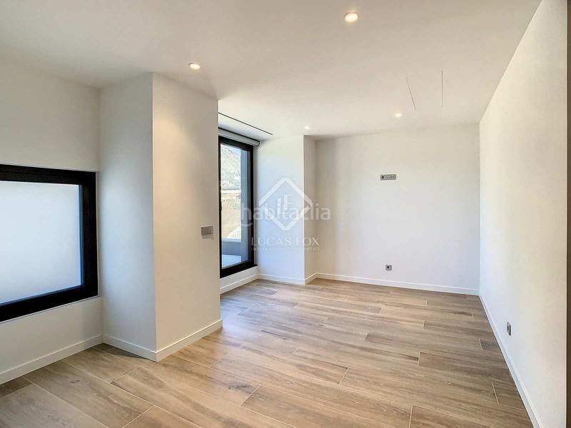 Foto a27949ba-a06b-4b13-94cf-c20dd08cb4e7. Attico con riscaldamento parcheggio piscina in Els Vilars d´Engordany Escaldes-Engordany