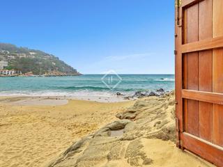 Xalet a La Punxa. Casa de pescadores única en venta en la playa de llafranc