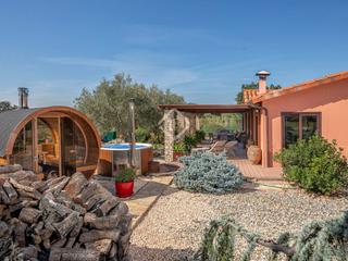 Mas à Masarac i Vilarnadal. Casa rural de 4 dormitorios con 3,000m de jardín en venta en alt