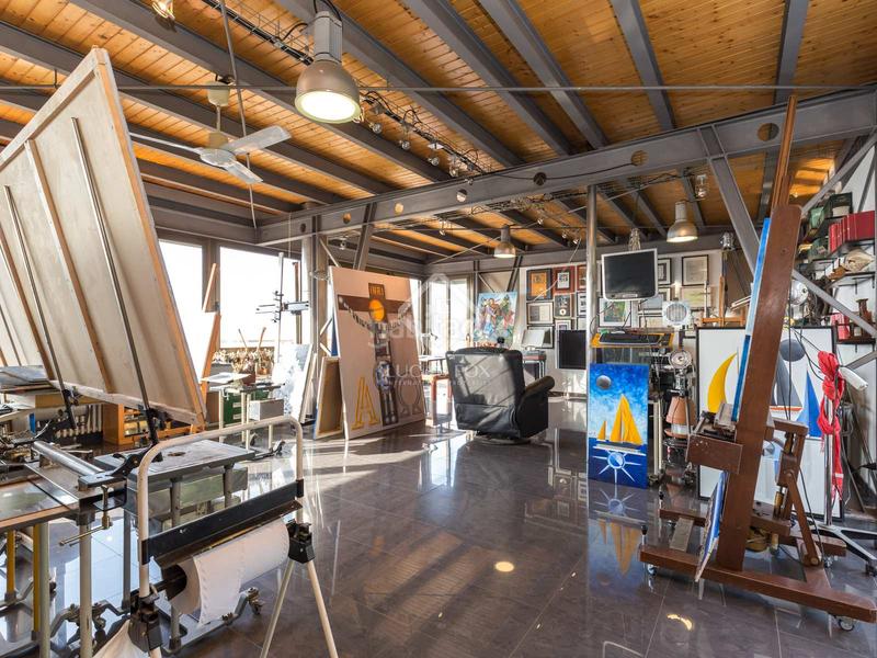 Foto 0579ee67-33d6-4374-8580-c387394909a0. Xalet amb aparcament piscina a La Plana-Bellsoleig Sant Just Desvern