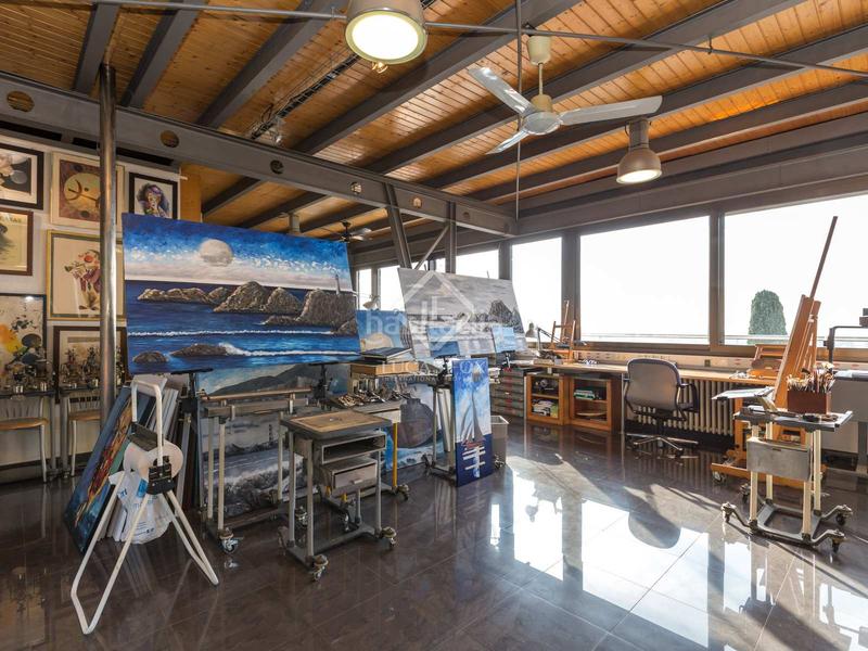 Foto 13a1ca72-09eb-41ec-8f8e-8d89e4e89ba8. Xalet amb aparcament piscina a La Plana-Bellsoleig Sant Just Desvern